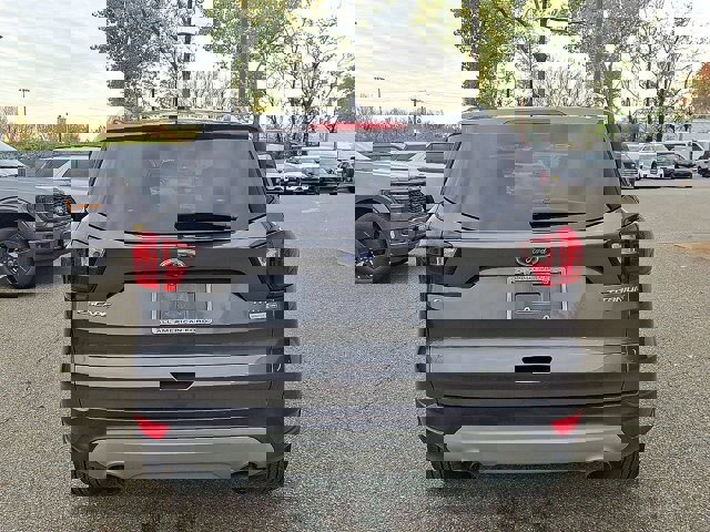 Certified 2019 Ford Escape Titanium image 23