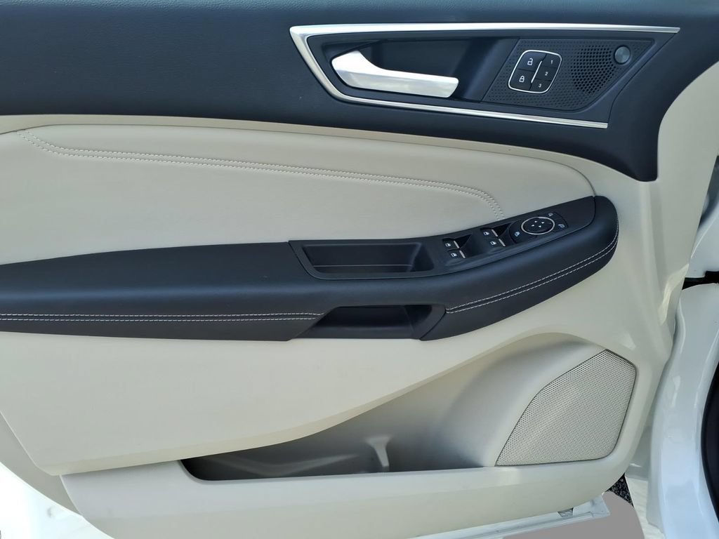 Certified 2023 Ford Edge Titanium AWD/4WD image 15