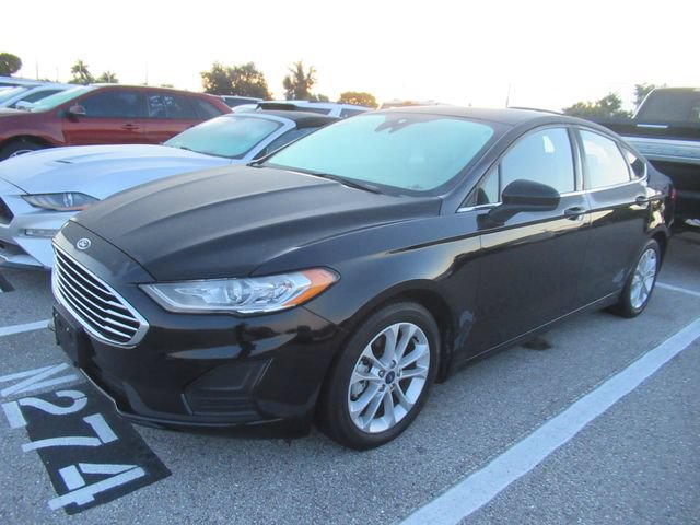 Certified 2020 Ford Fusion SE FWD image 3