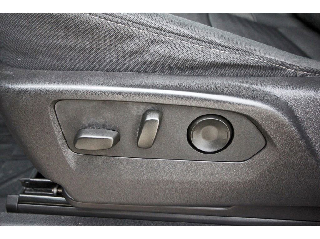 Used 2024 Chevrolet Silverado 1500 Custom image 29