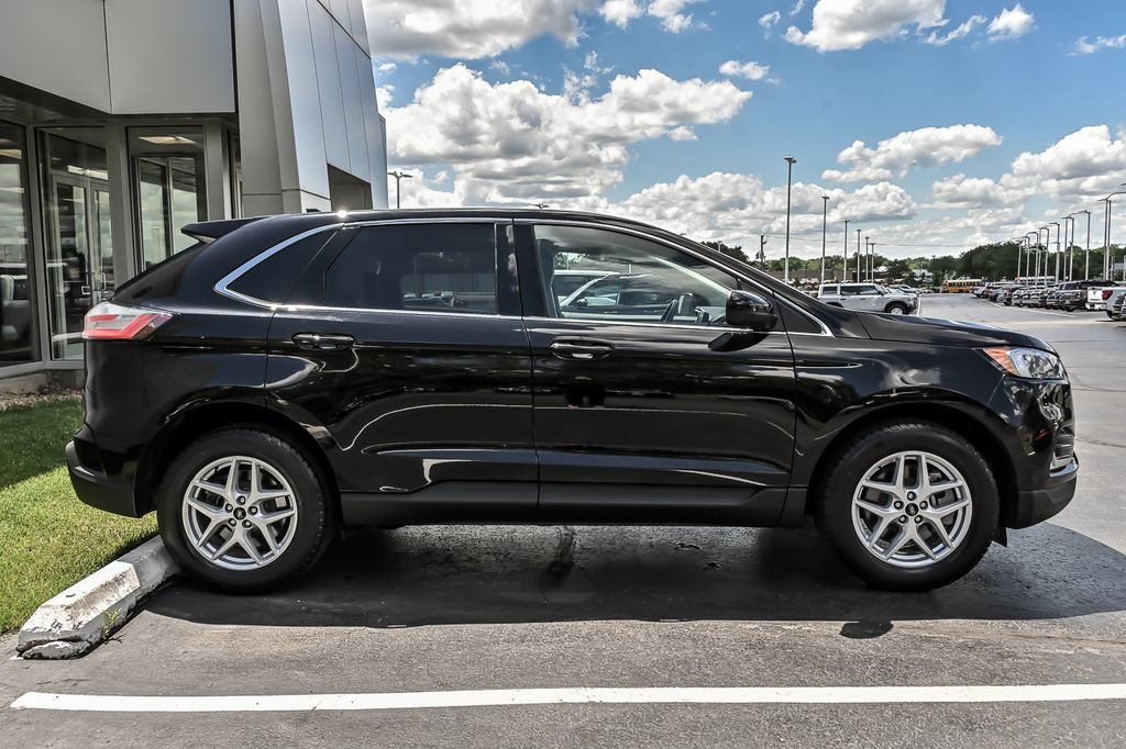 Certified 2024 Ford Edge SEL w/ Convenience Package AWD/4WD image 10