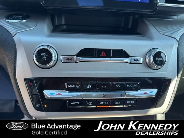 Certified 2023 Ford Explorer XLT w/ Equipment Group 202A AWD/4WD image 14