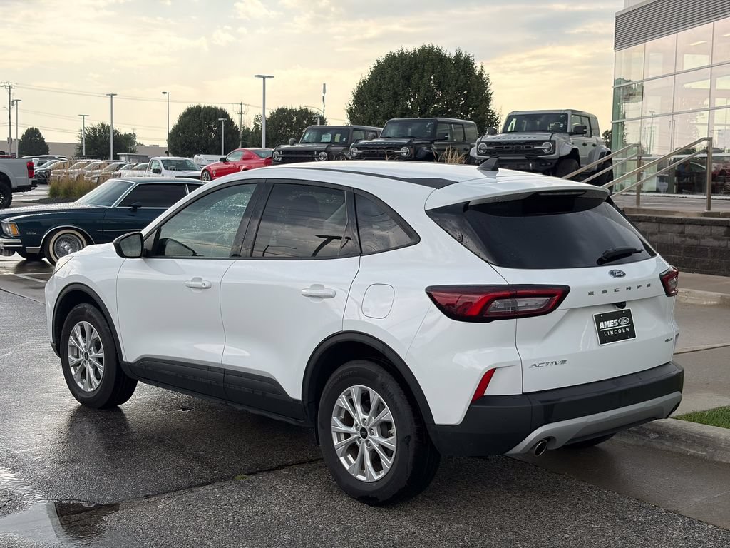 Certified 2025 Ford Escape Active AWD/4WD image 4