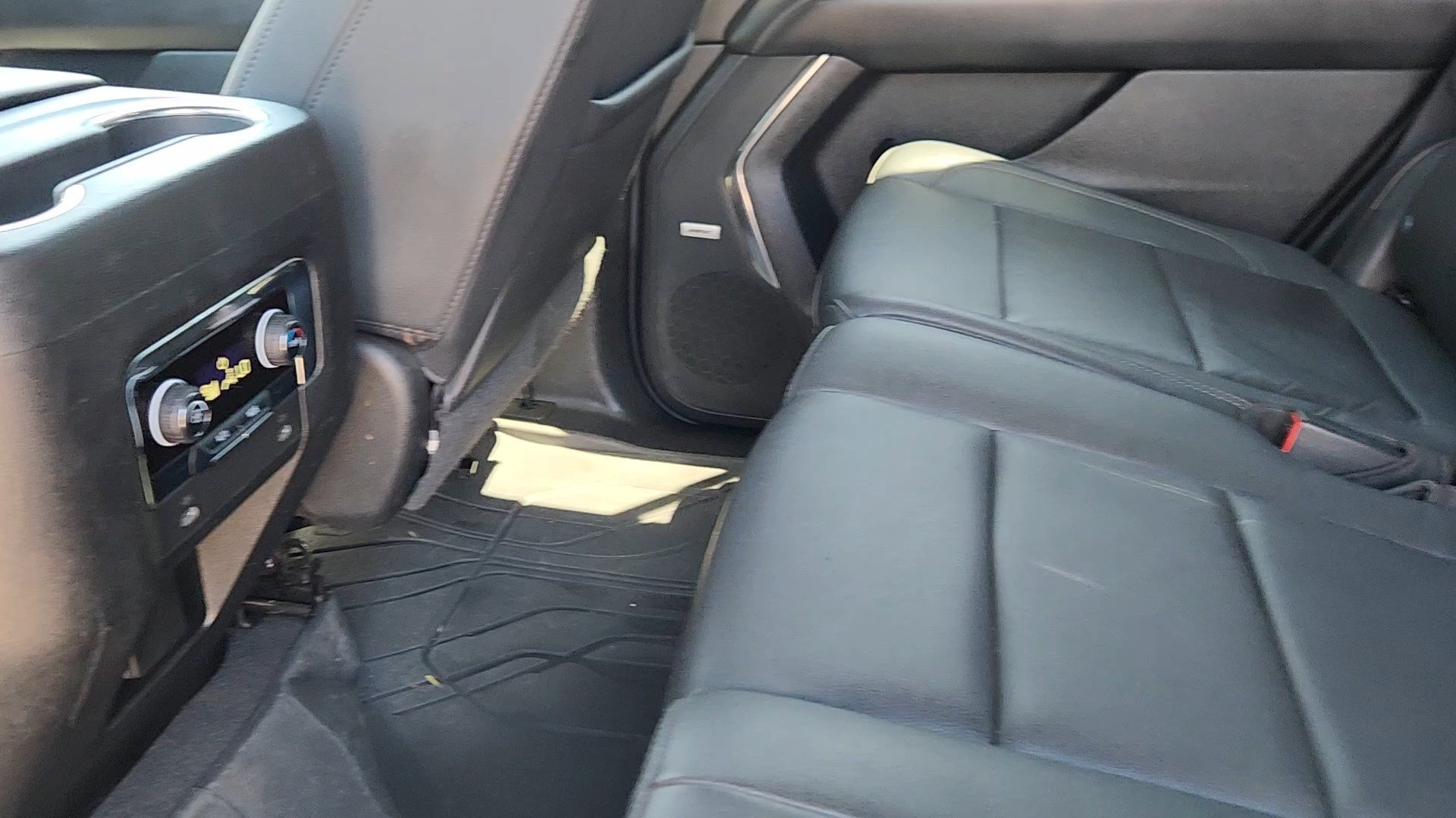 Used 2023 Chevrolet Tahoe Z71 AWD/4WD image 32