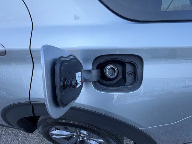 Certified 2022 Ford Explorer XLT w/ Equipment Group 202A image 38