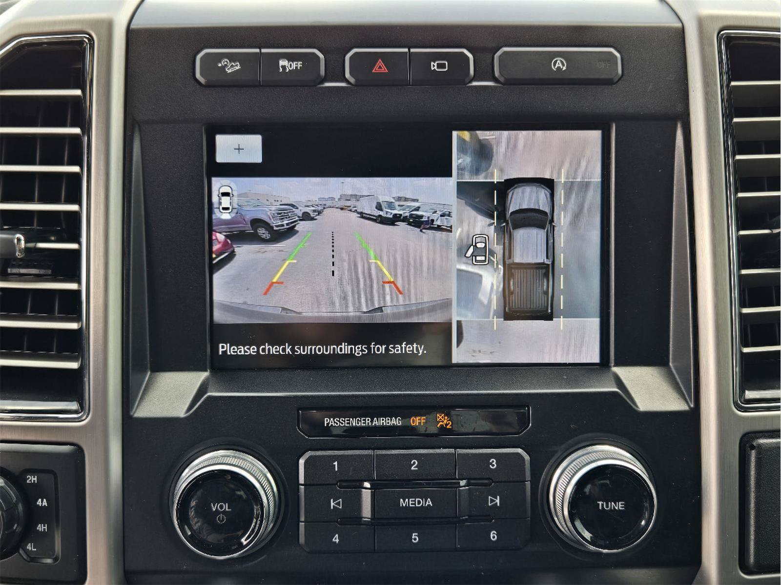 Certified 2019 Ford F150 Platinum w/ Equipment Group 701A Luxury AWD/4WD image 16