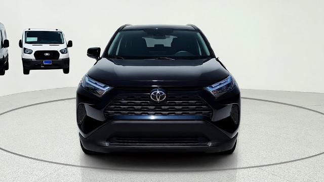 Used 2025 Toyota RAV4 XLE AWD/4WD image 2