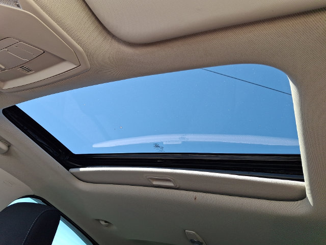 Certified 2018 Ford Focus SEL FWD image 14