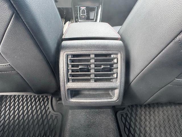 Used 2024 Volkswagen GTI SE w/ SE Leather Seats Package image 9