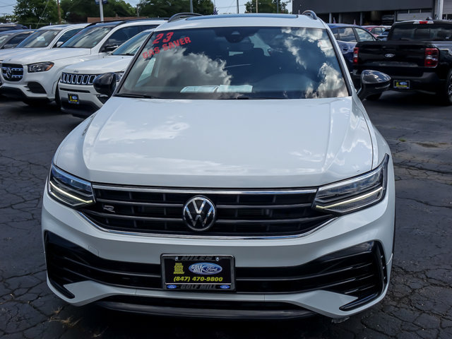 Used 2023 Volkswagen Tiguan SE R-Line AWD/4WD image 4