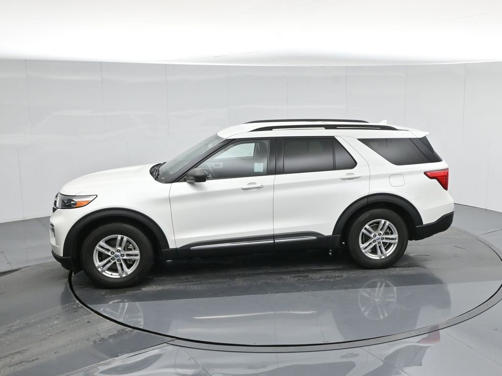 Certified 2022 Ford Explorer XLT w/ Equipment Group 202A image 50