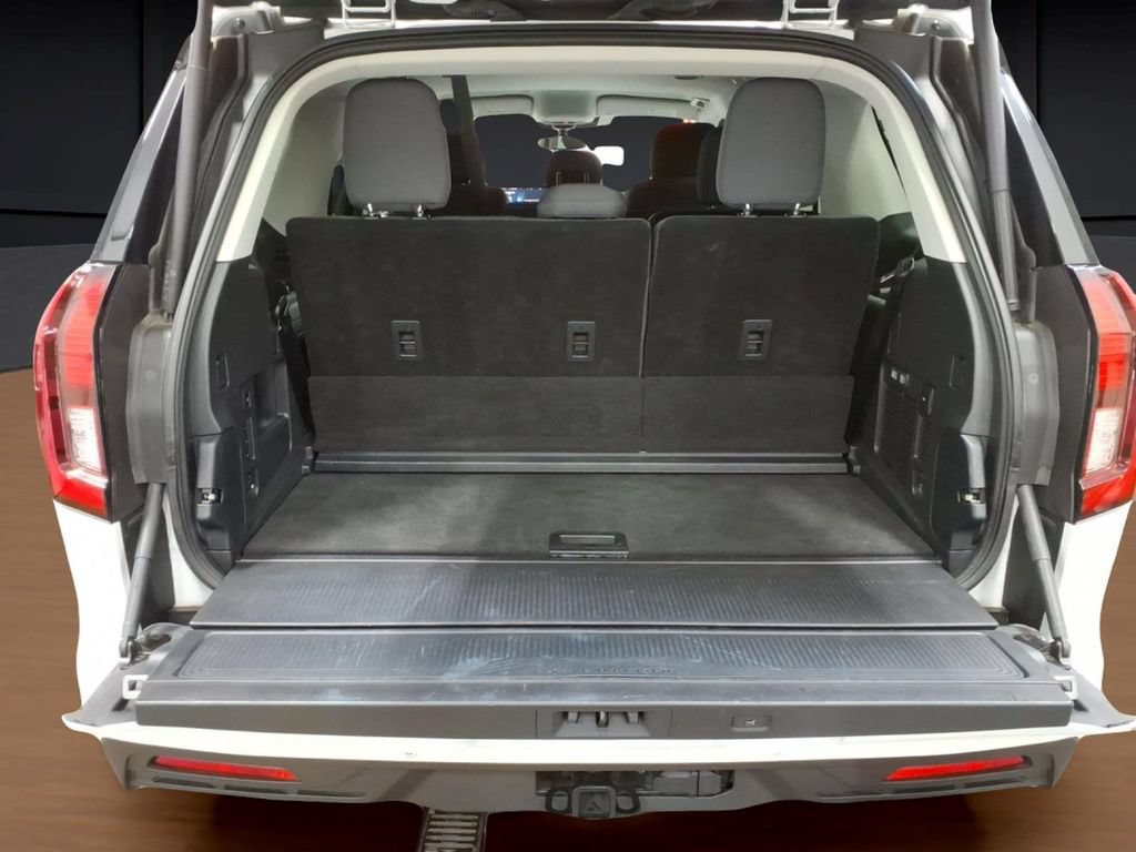 Certified 2025 Ford Expedition Active AWD/4WD image 27