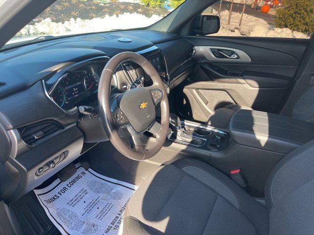Used 2022 Chevrolet Traverse LT image 15