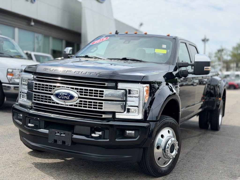 Certified 2019 Ford F450 Platinum w/ Platinum Ultimate Package AWD/4WD image 1