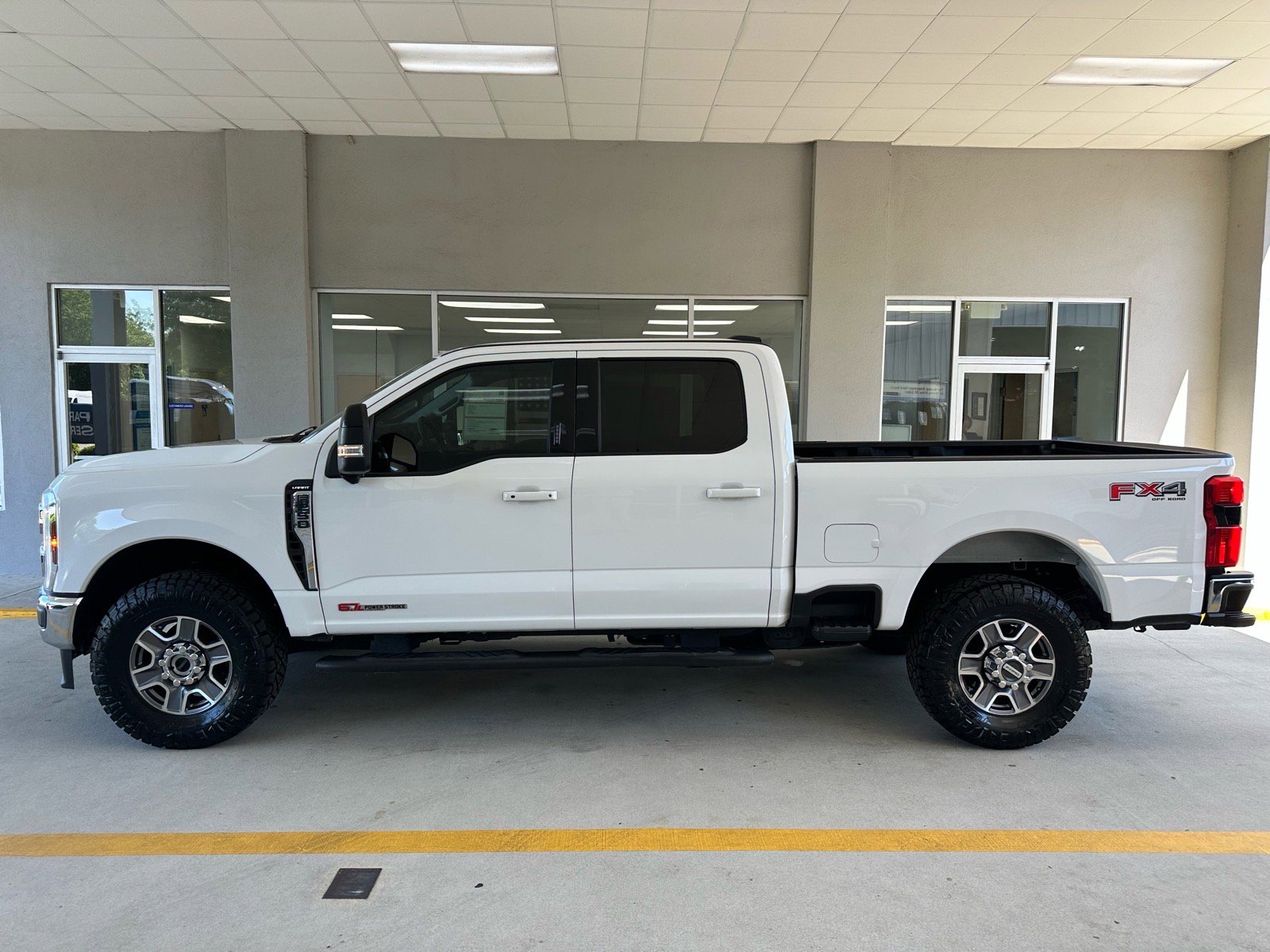 Certified 2024 Ford F250 Lariat AWD/4WD image 3