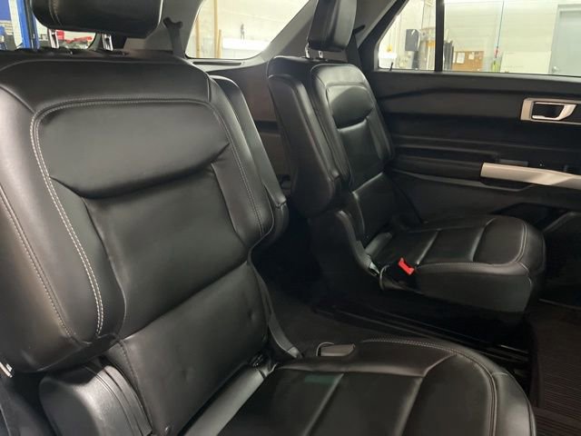 Certified 2022 Ford Explorer XLT w/ Equipment Group 202A image 37