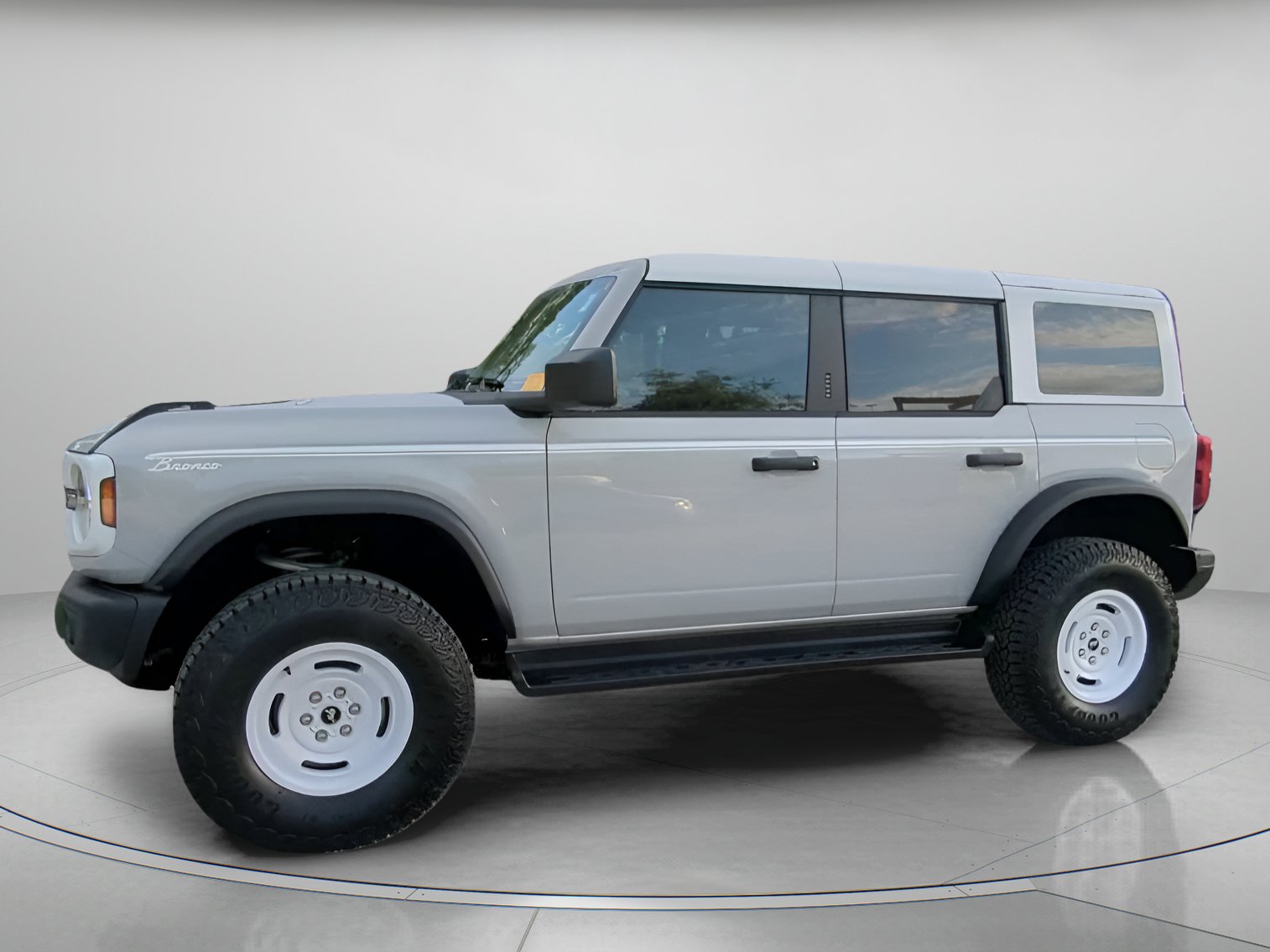 Certified 2026 Ford Bronco Heritage Edition AWD/4WD image 15