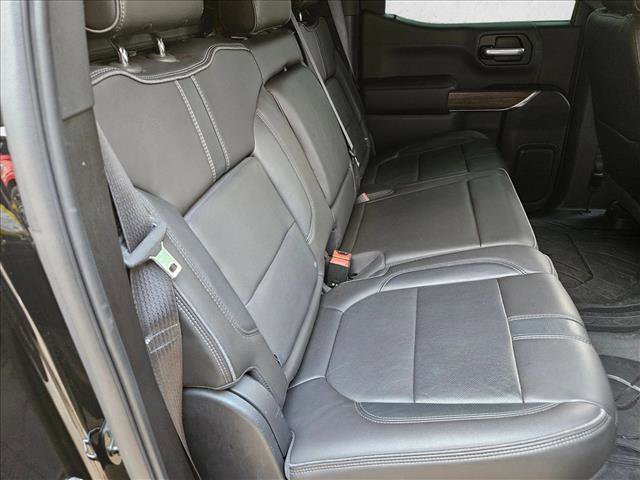 Used 2019 Chevrolet Silverado 1500 High Country w/ Technology Package AWD/4WD image 17