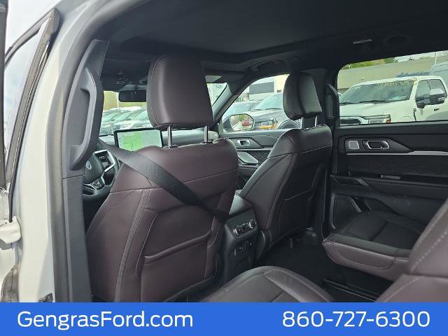 Certified 2025 Ford Explorer Platinum w/ LUX Leather Package AWD/4WD image 17