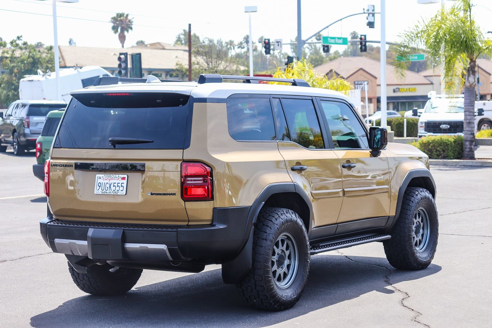 Used 2025 Toyota Land Cruiser w/ Premium Package AWD/4WD image 4