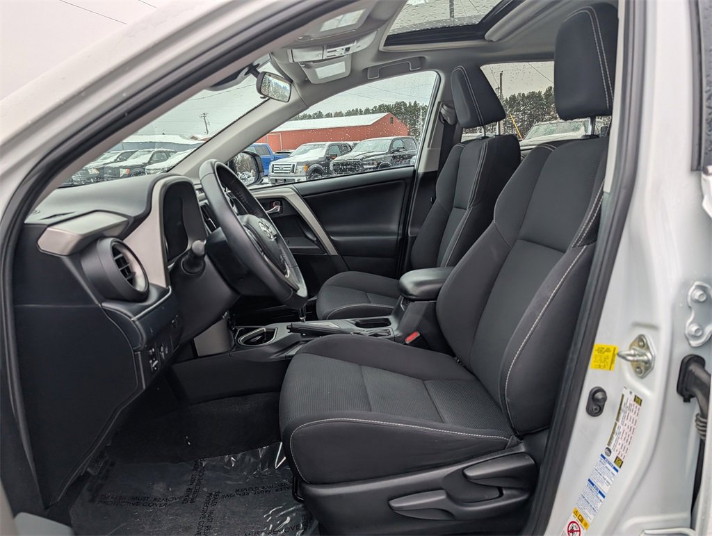 Used 2018 Toyota RAV4 XLE image 15