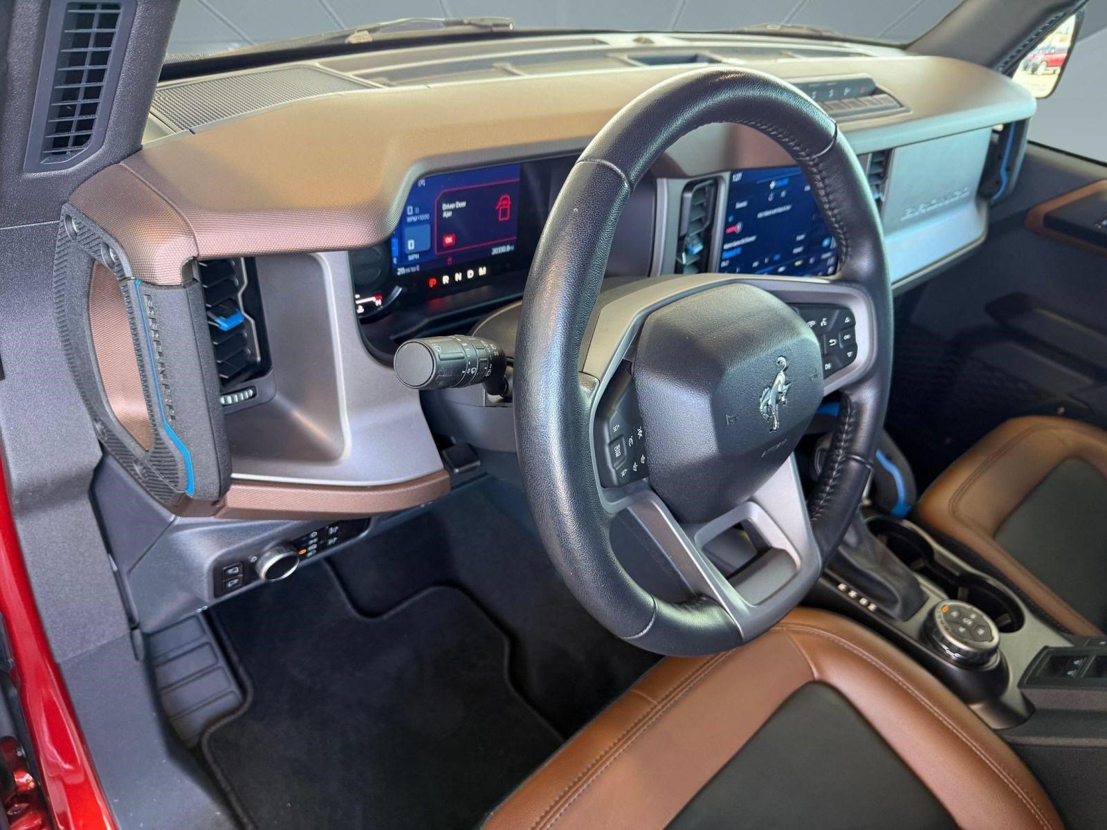 Certified 2023 Ford Bronco Outer Banks w/ Sasquatch Package AWD/4WD image 4