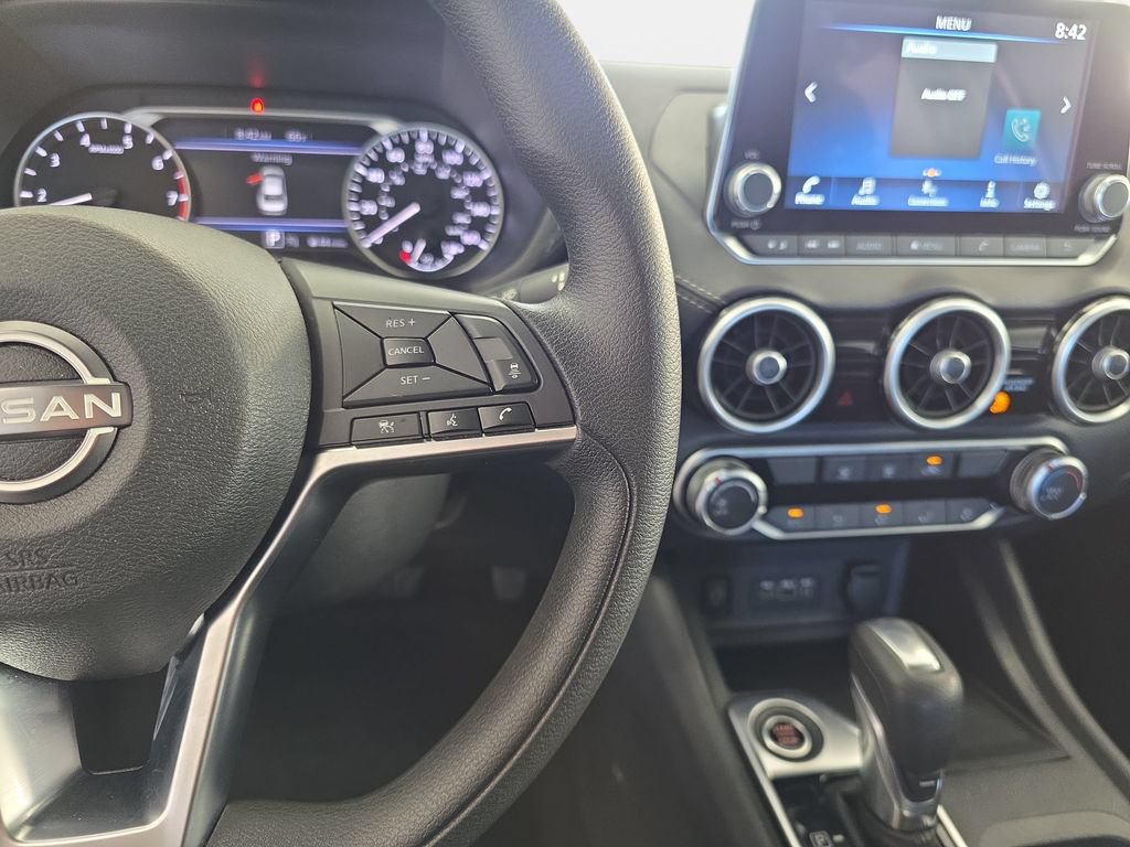 Used 2024 Nissan Sentra SV FWD image 15