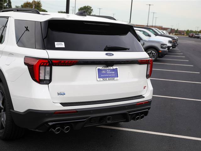 Certified 2025 Ford Explorer ST AWD/4WD image 18