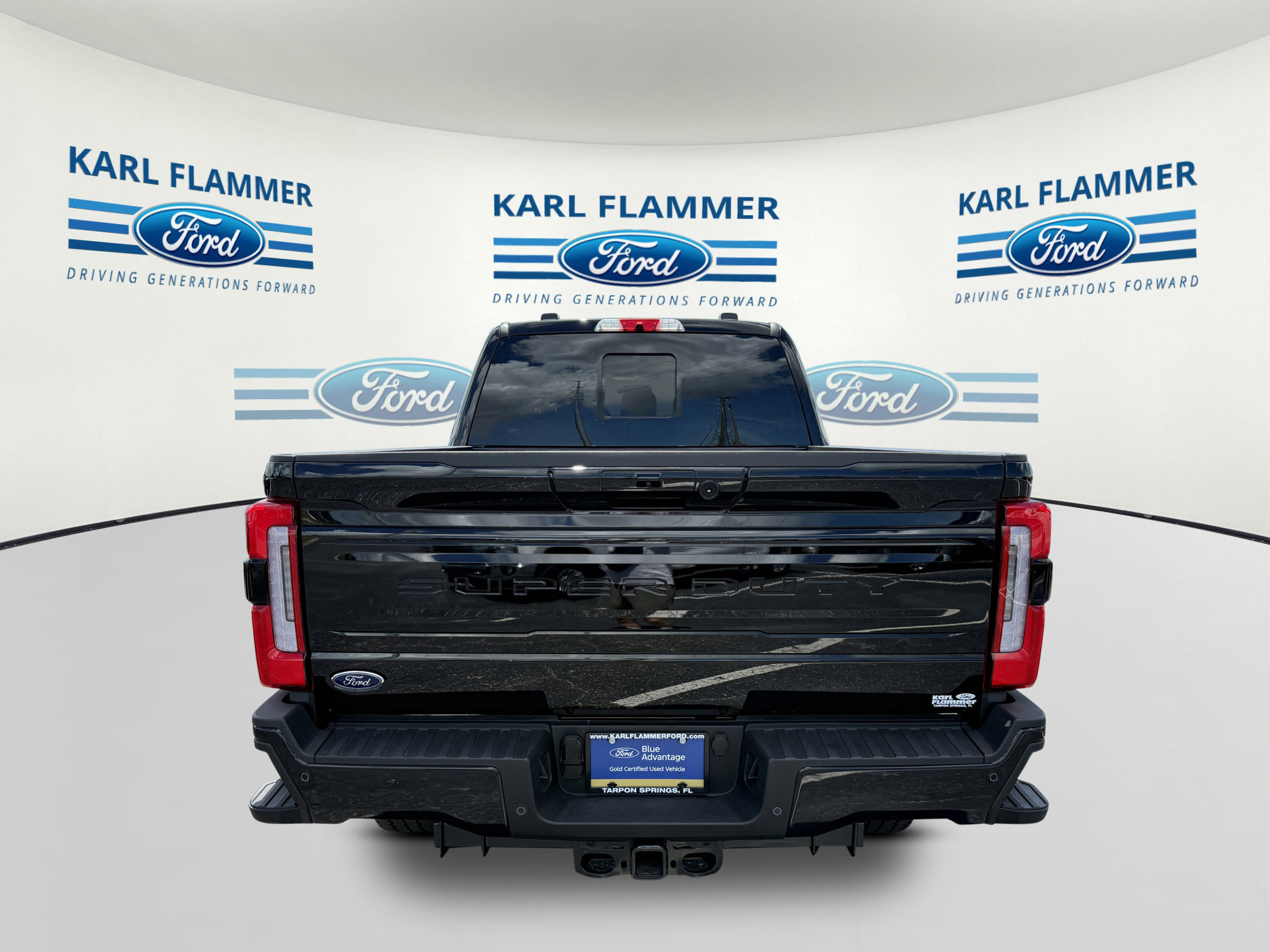 Certified 2025 Ford F250 Platinum w/ FX4 Off-Road Package image 4