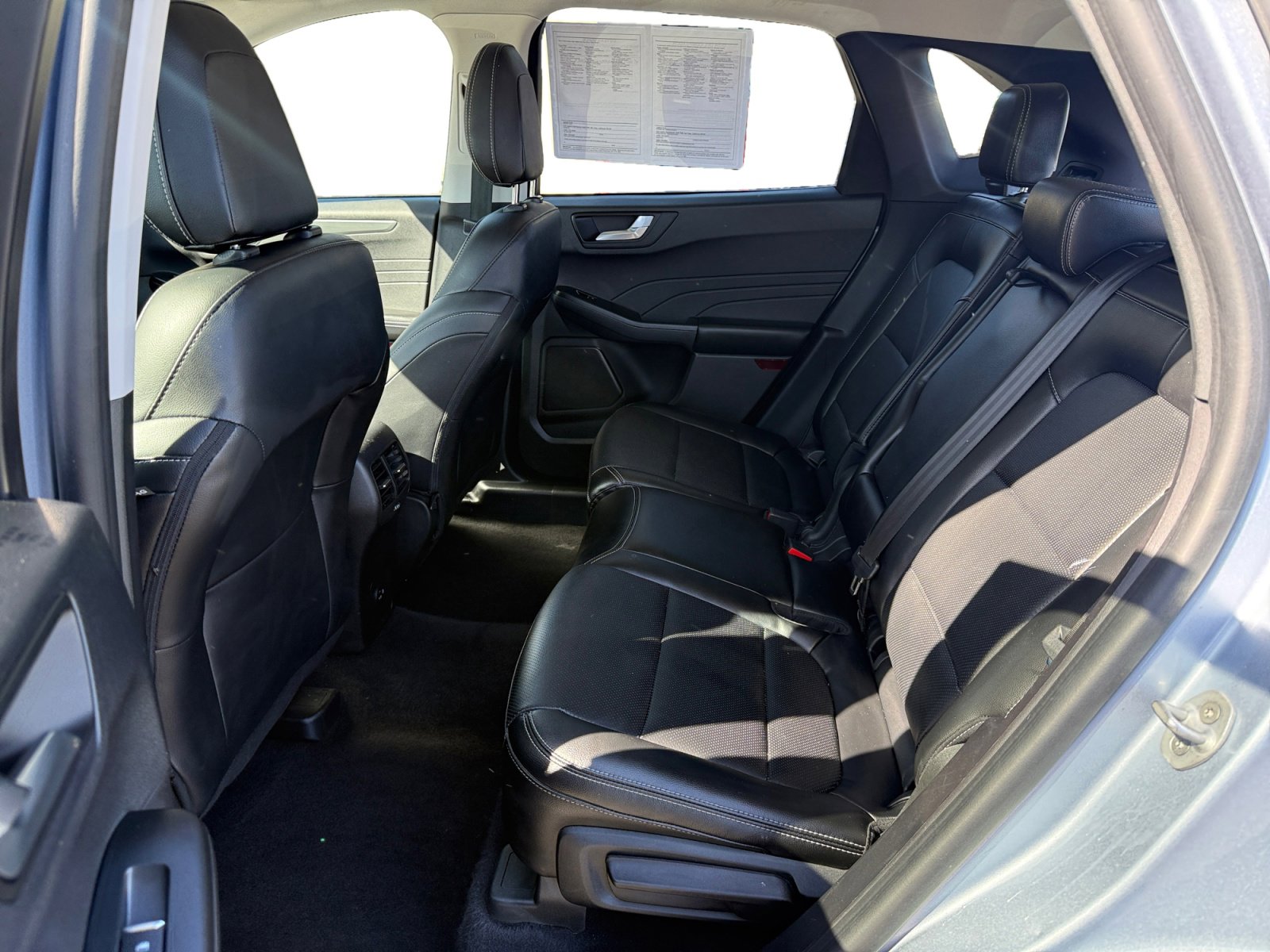 Certified 2022 Ford Escape Titanium AWD/4WD image 16
