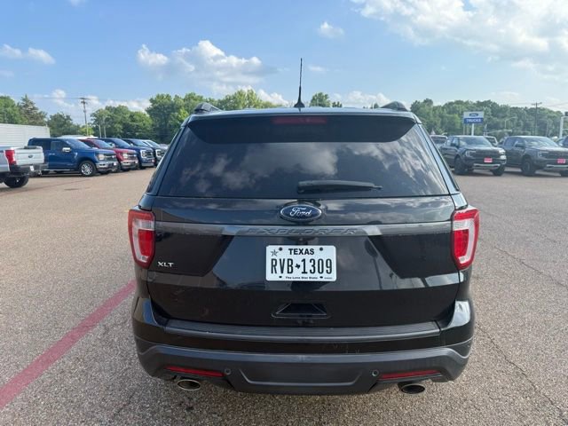 Certified 2019 Ford Explorer XLT w/ Equipment Group 202A FWD image 8