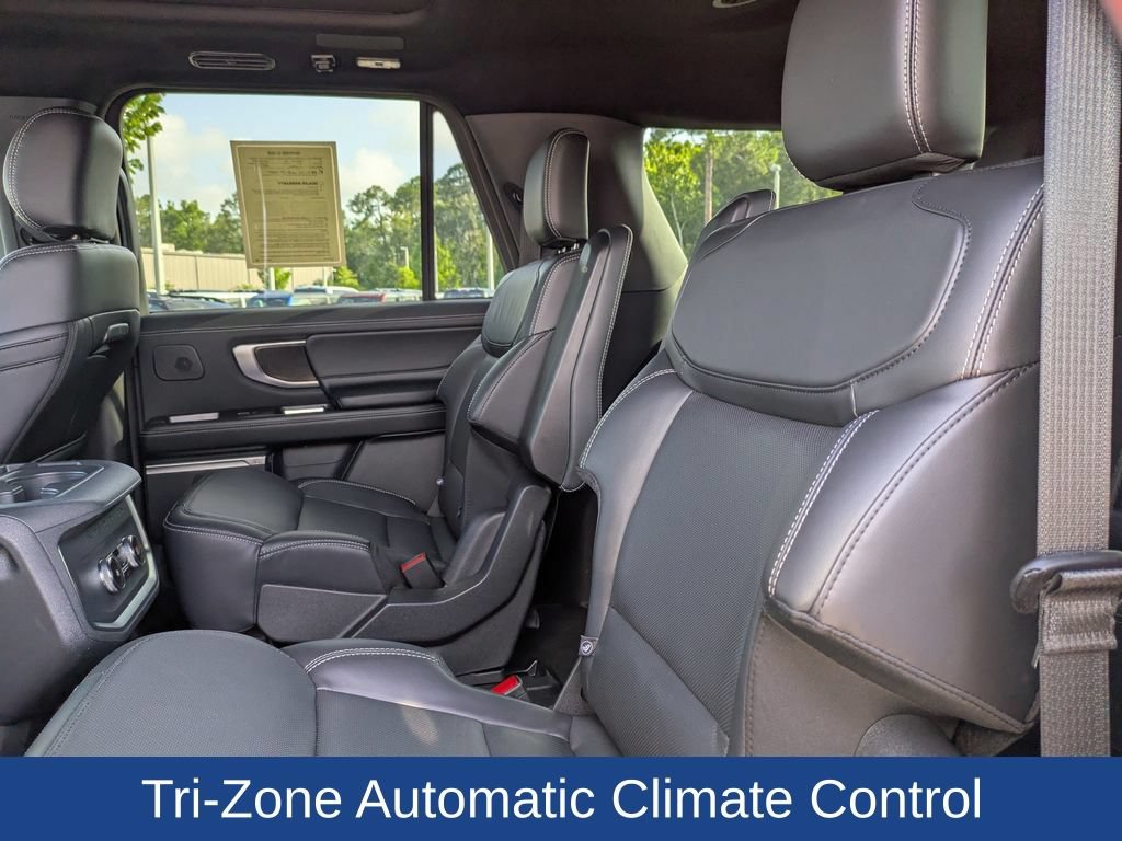 Certified 2025 Ford Expedition Max Platinum w/ Stealth Performance Package AWD/4WD image 18