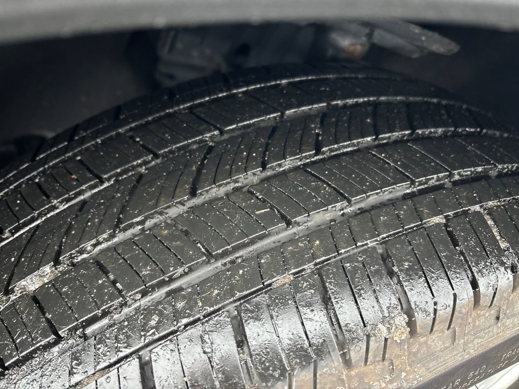 Certified 2023 Ford Explorer Limited w/ Equipment Group 301A image 30