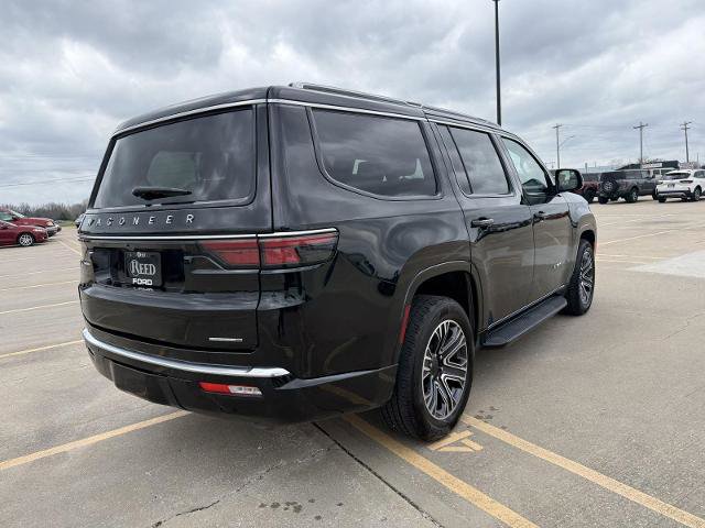 Used 2024 Jeep Wagoneer Series II w/ Flexible Seating Group AWD/4WD image 9