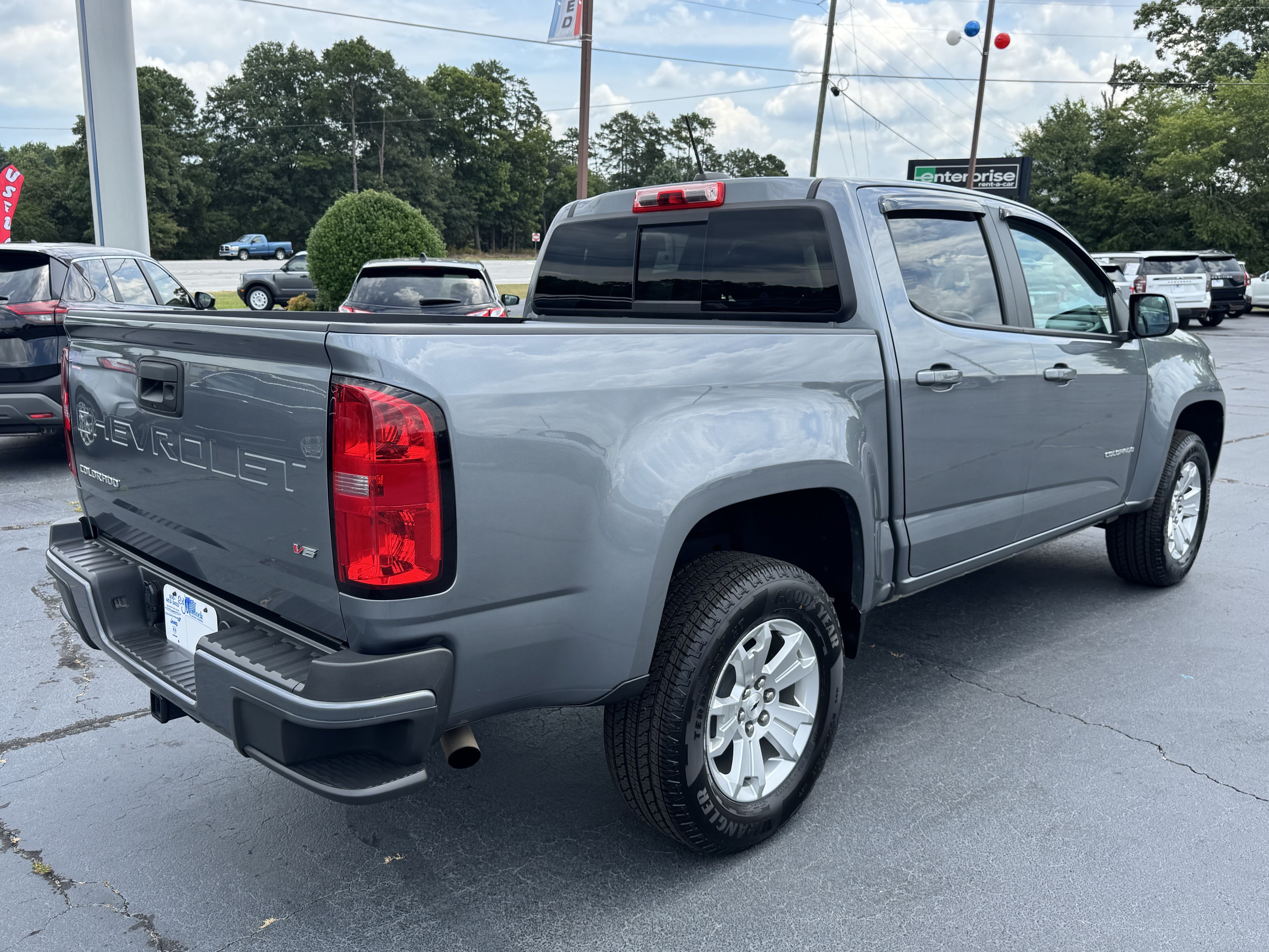 Used 2022 Chevrolet Colorado LT w/ Luxury Package RWD image 5