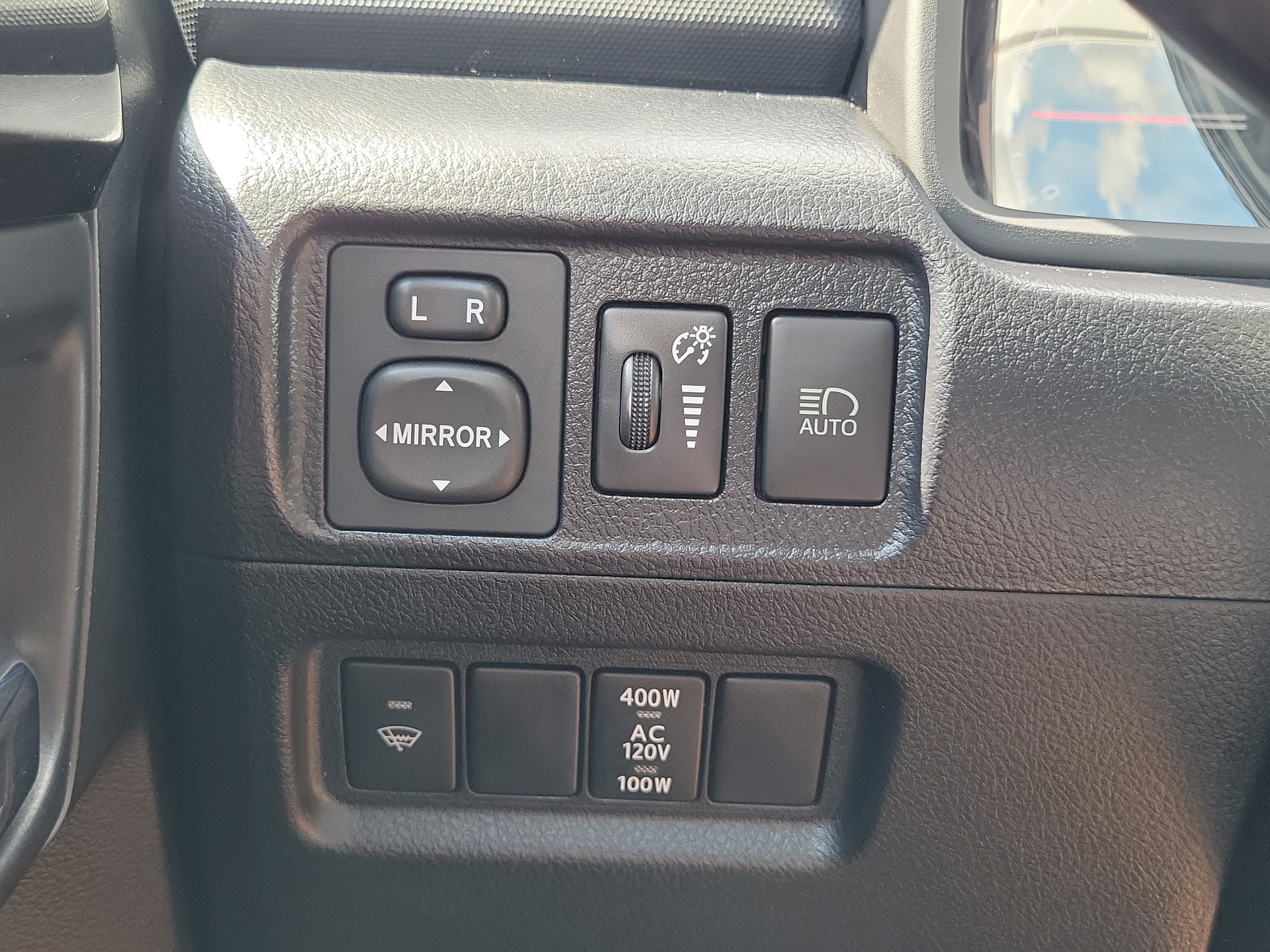 Used 2021 Toyota 4Runner TRD Off-Road Premium w/ Moonroof Package AWD/4WD image 27