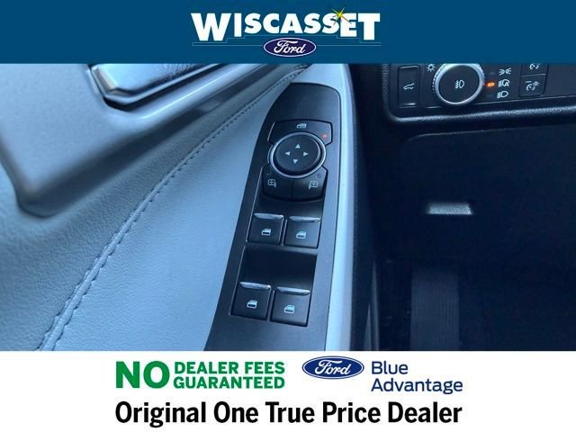 Certified 2022 Ford Explorer XLT w/ Equipment Group 202A image 33