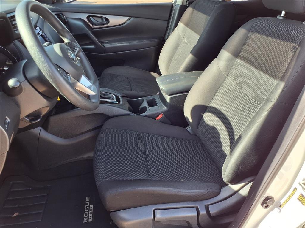Used 2021 Nissan Rogue Sport S image 24