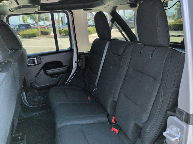 Used 2021 Jeep Wrangler Unlimited Sport AWD/4WD image 14