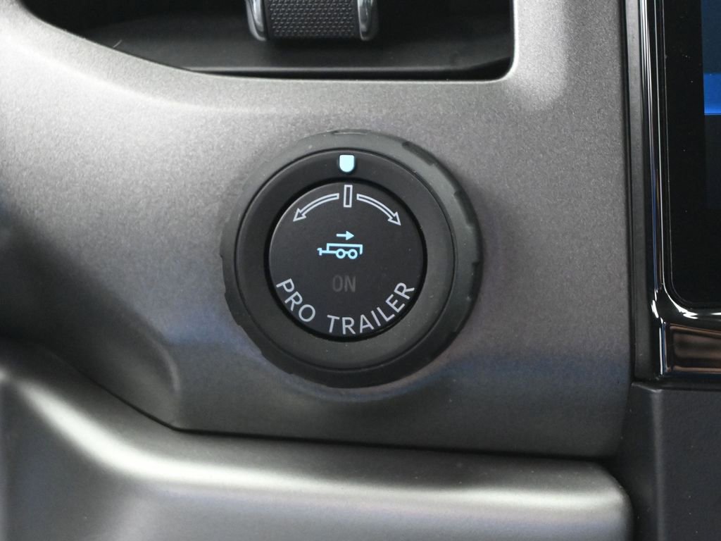 Certified 2023 Ford Expedition XLT image 21