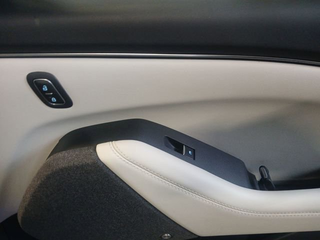 Certified 2022 Ford Mustang Mach-E Premium w/ Ice White Appearance Package image 59