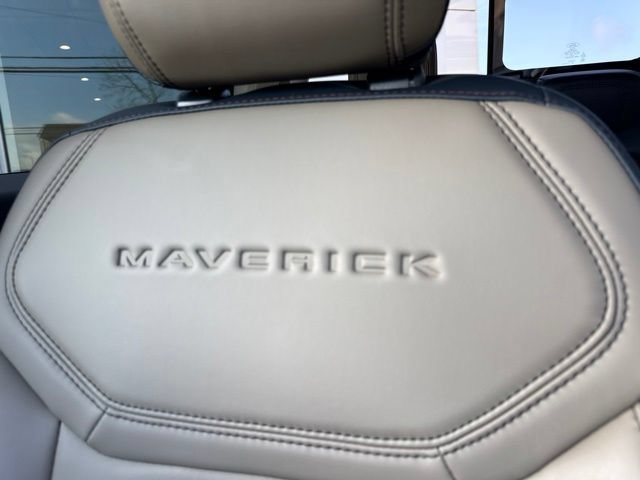 Certified 2025 Ford Maverick Lariat w/ 4K Tow Package AWD/4WD image 26