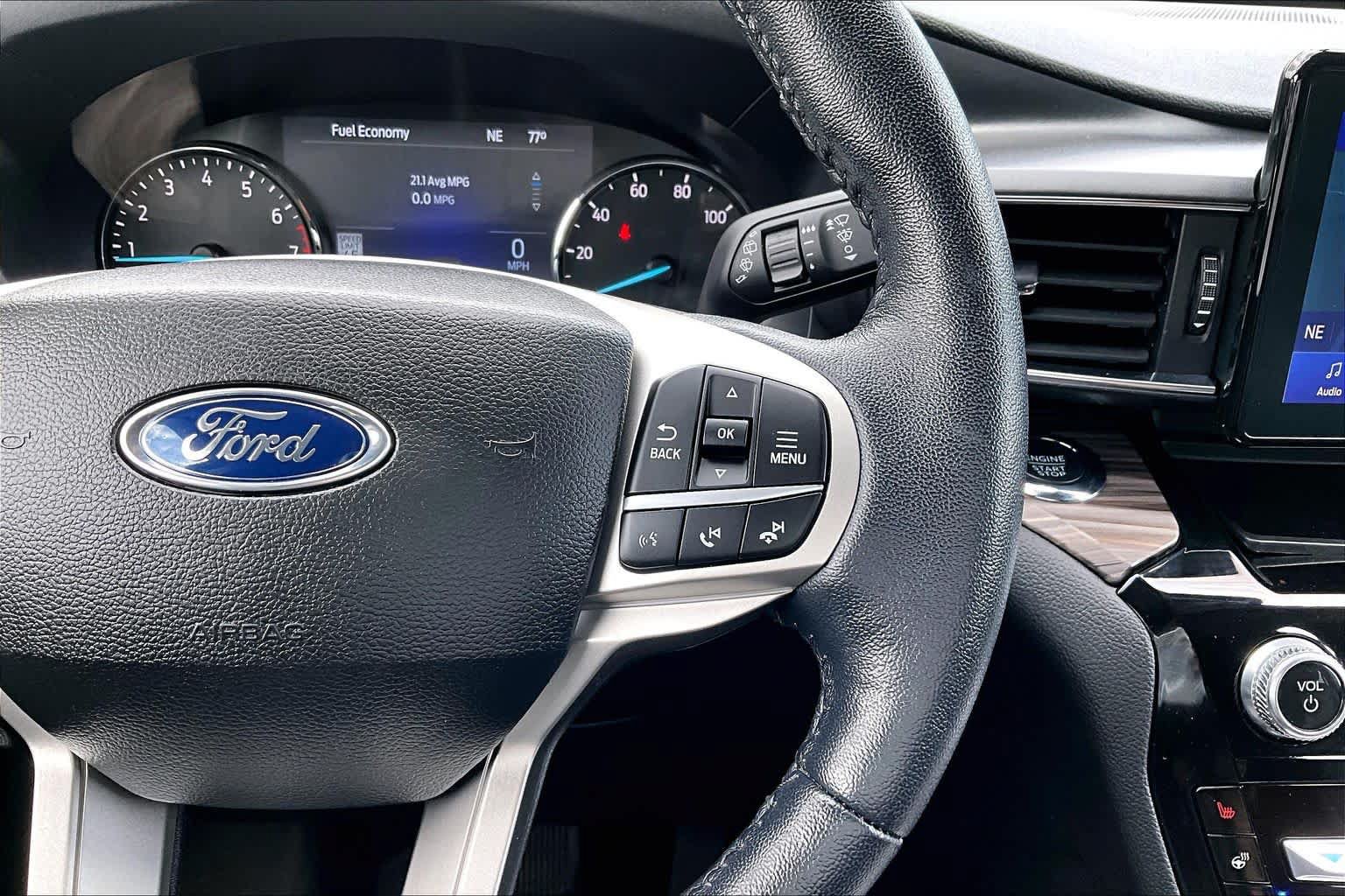 Certified 2022 Ford Explorer Limited w/ Equipment Group 301A AWD/4WD image 25