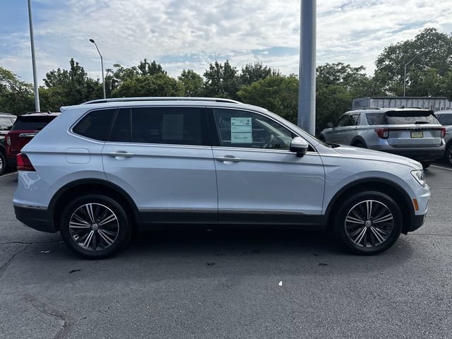 Used 2018 Volkswagen Tiguan SEL AWD/4WD image 4