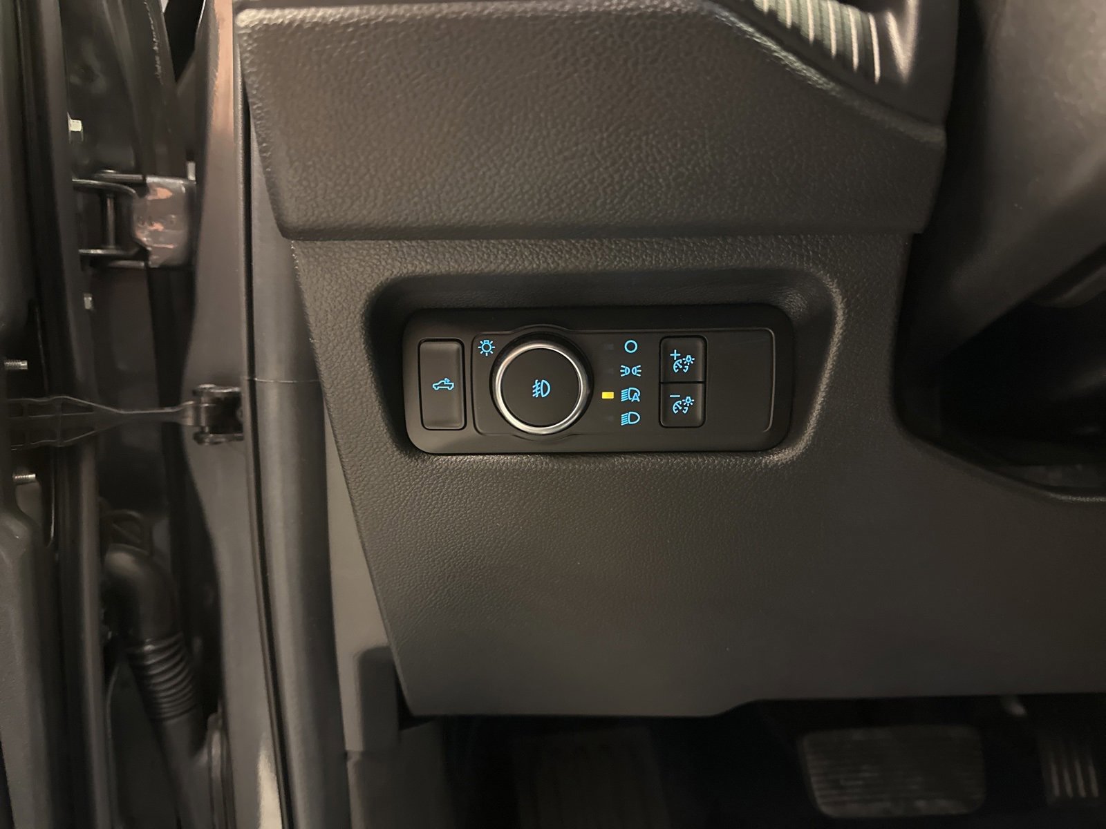 Certified 2024 Ford Ranger XLT w/ FX4 Off-Road Package image 21