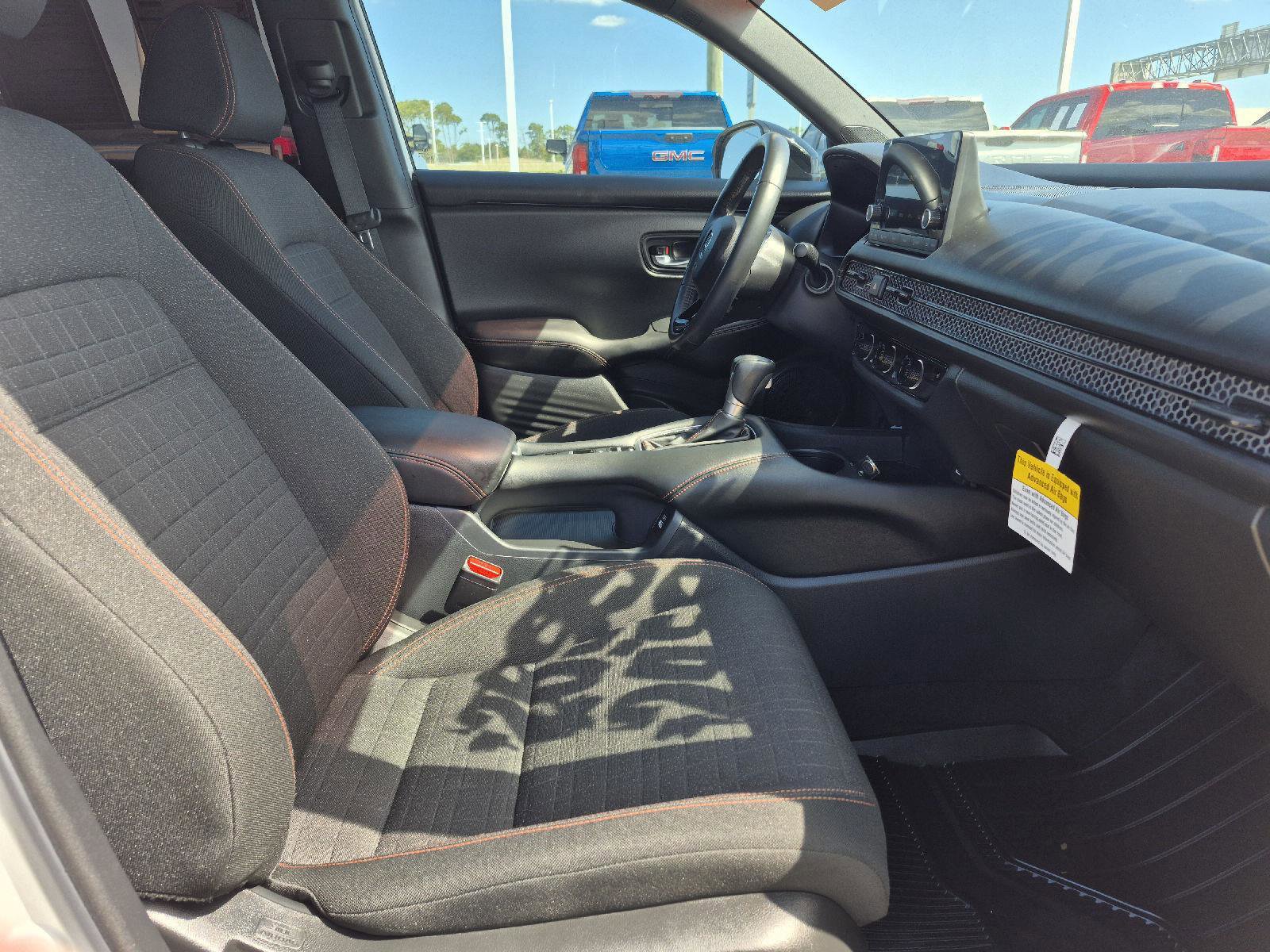 Used 2023 Honda HR-V Sport image 9