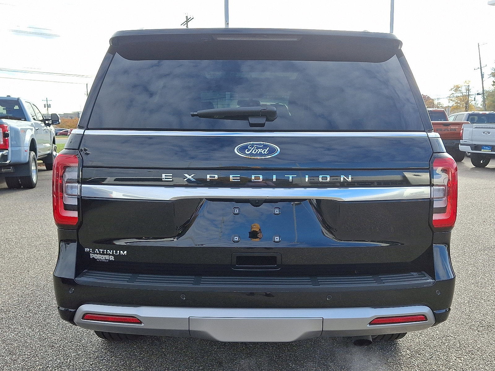 Certified 2024 Ford Expedition Platinum image 6