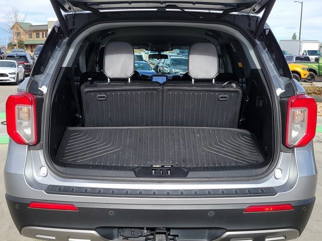 Certified 2022 Ford Explorer XLT w/ Equipment Group 202A image 16