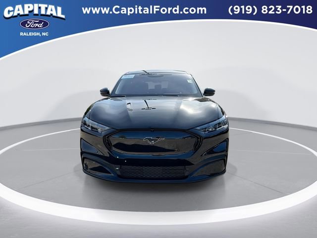 Certified 2025 Ford Mustang Mach-E Premium image 9
