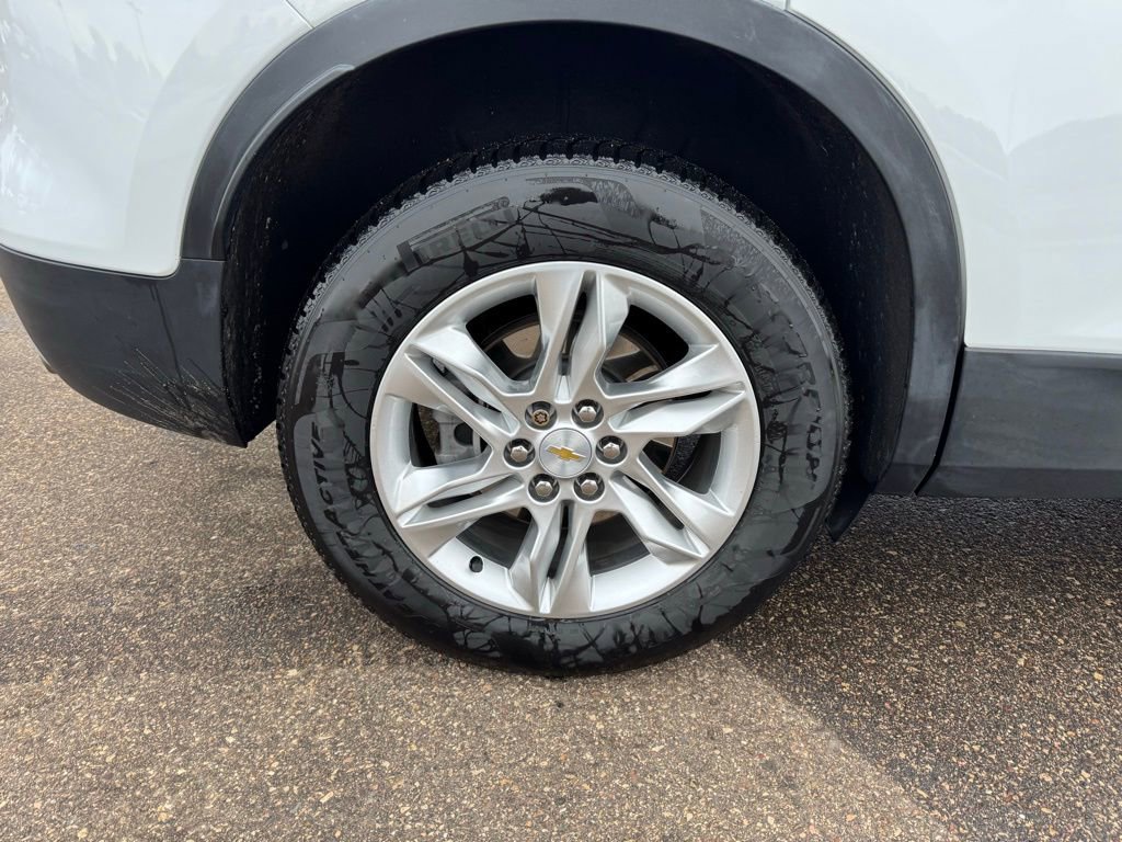 Used 2021 Chevrolet Blazer LT image 3